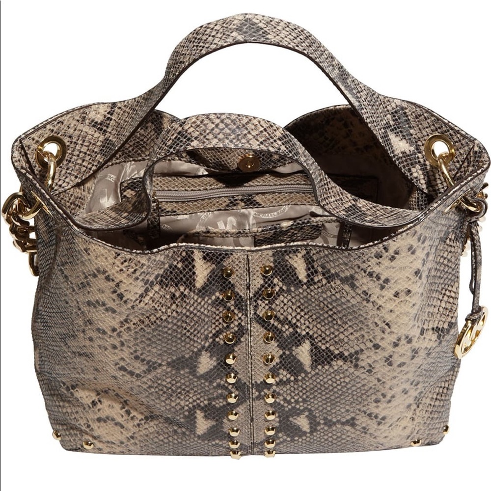 NWT Michael Kors Astor Studded Leather Tote - Picture 3 of 8